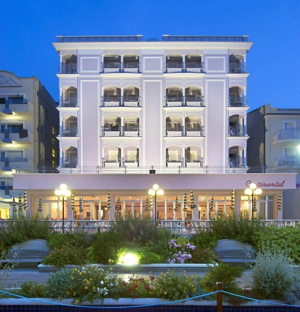 Hotel Continental Cattolica Bagian luar foto