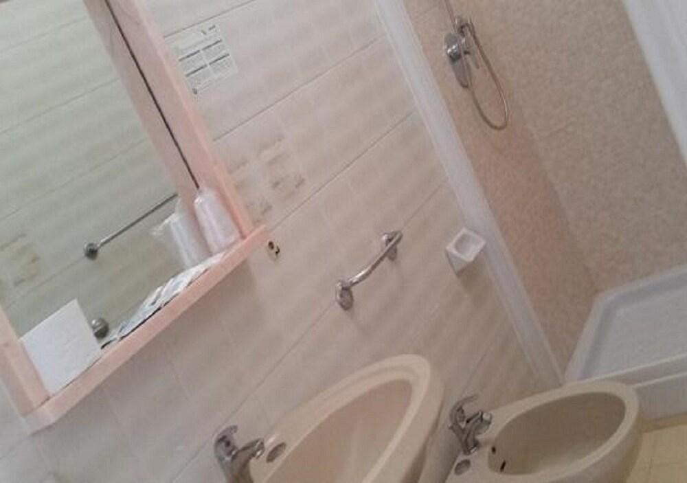 Hotel Continental Cattolica Bagian luar foto